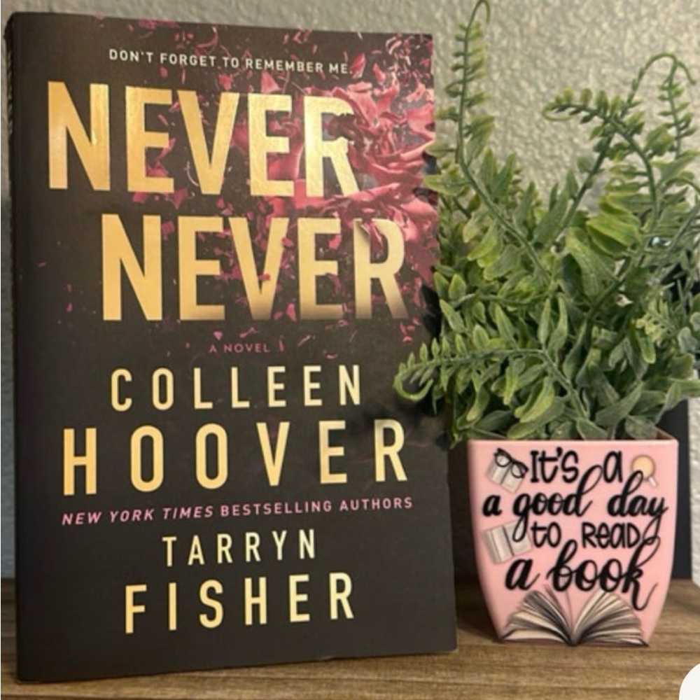 'Never Never' Book by Colleen Hoover